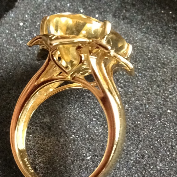 Rings - Picture 3 of 4